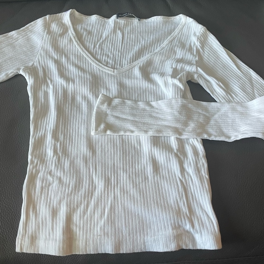 Brandy Melville Knit Ribbed Sweater